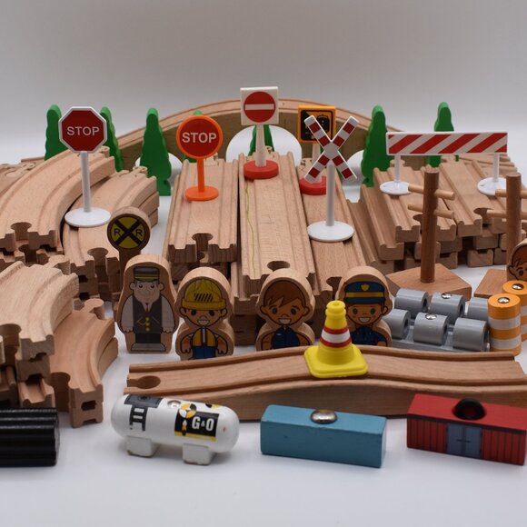 Lot of over 60TRACK LOT Curves Ramps Straights Ascending Wooden Railway… - Picture 2 of 11